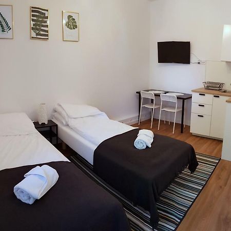 Apartamenty METRO Targówek Varsóvia Exterior foto